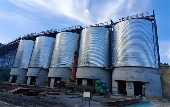 湖北螺旋卷板仓施工现场